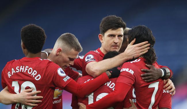 本菲卡客场2-0阿贾克斯，萨穆埃尔-达尔、巴雷罗建功