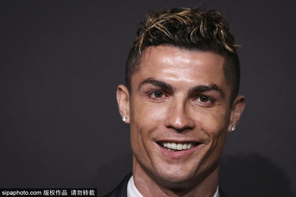 体图：多特只打算与布兰特续约1年，若球员降薪将提供2年合同