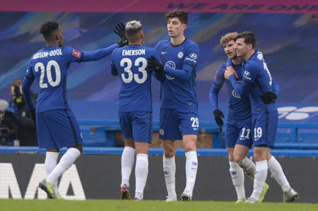 冬窗加盟米兰？罗马诺：莱万不会在1月离开巴萨