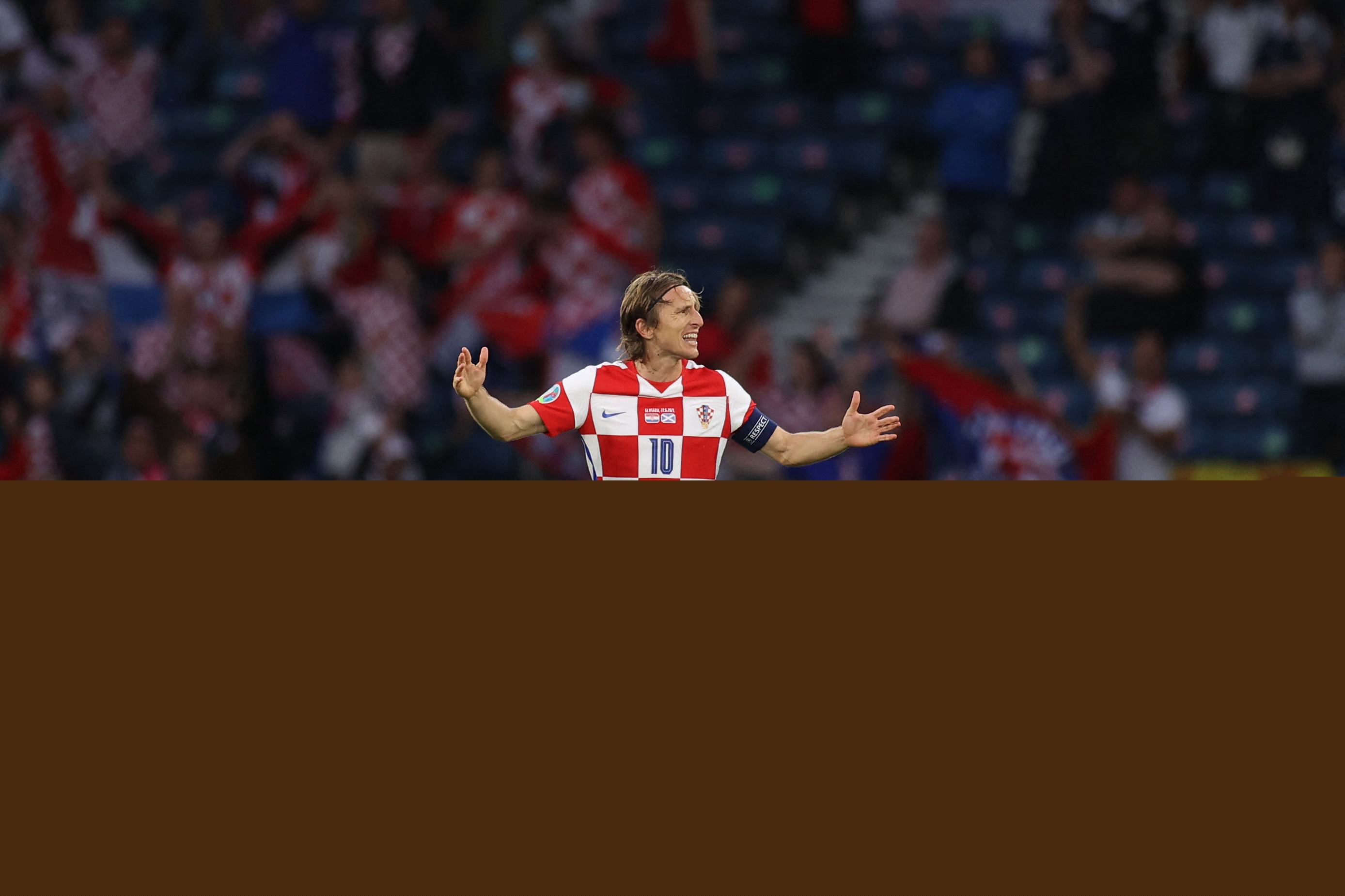 德甲前瞻：多特蒙德联赛主场不败，霍芬海姆进攻火力强劲