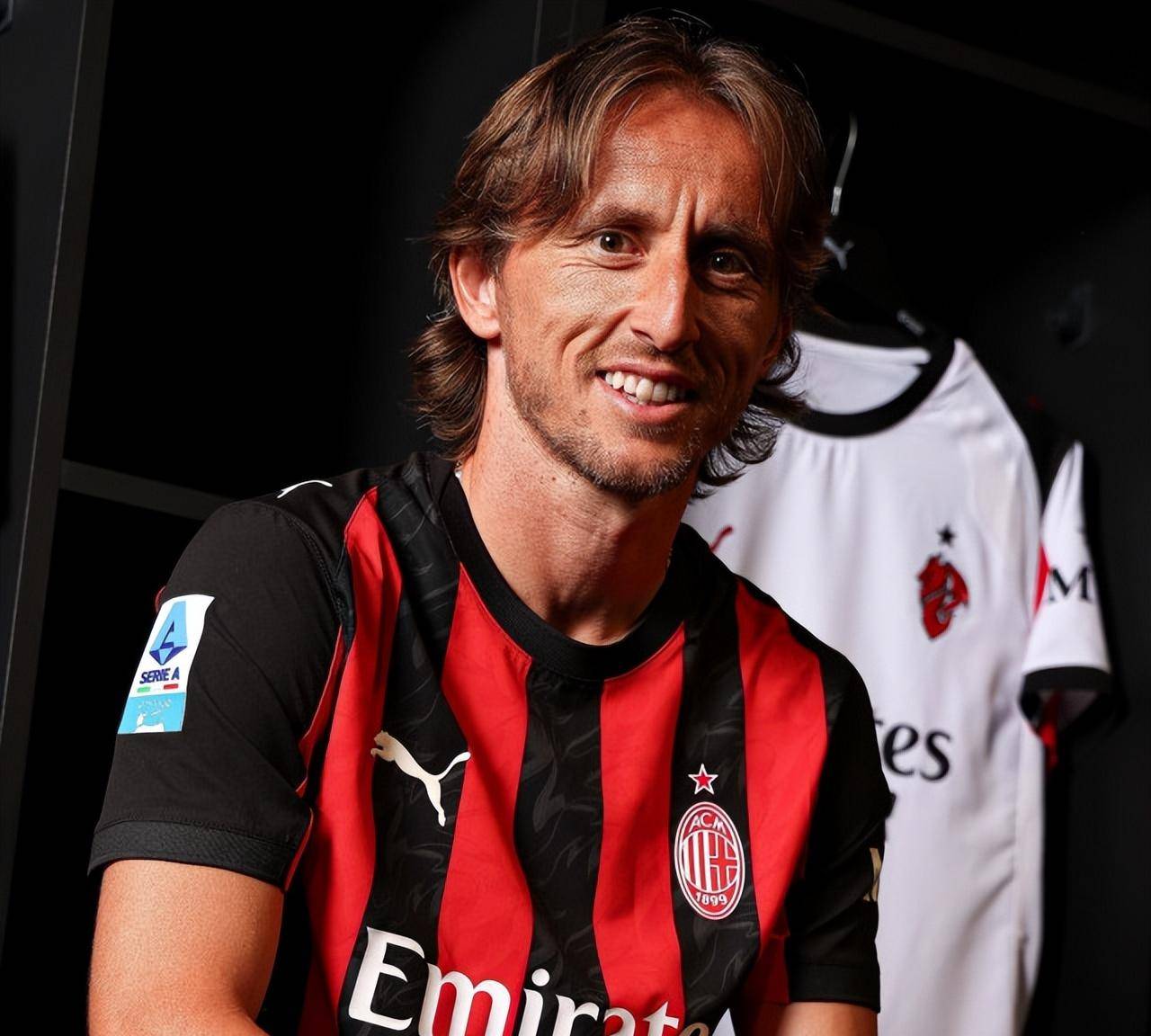 半场战报：汉堡0-1云达不莱梅，斯特奇破门