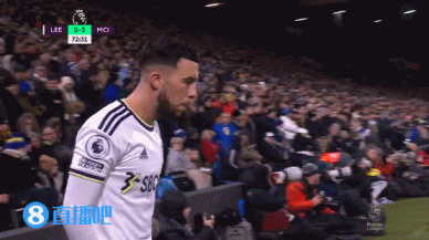 法媒：梅斯后卫夸奥不满未首发，坐在皮球上拒绝赛前热身