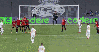 老鹰成为NBA本赛季首支助攻突破600大关的球队