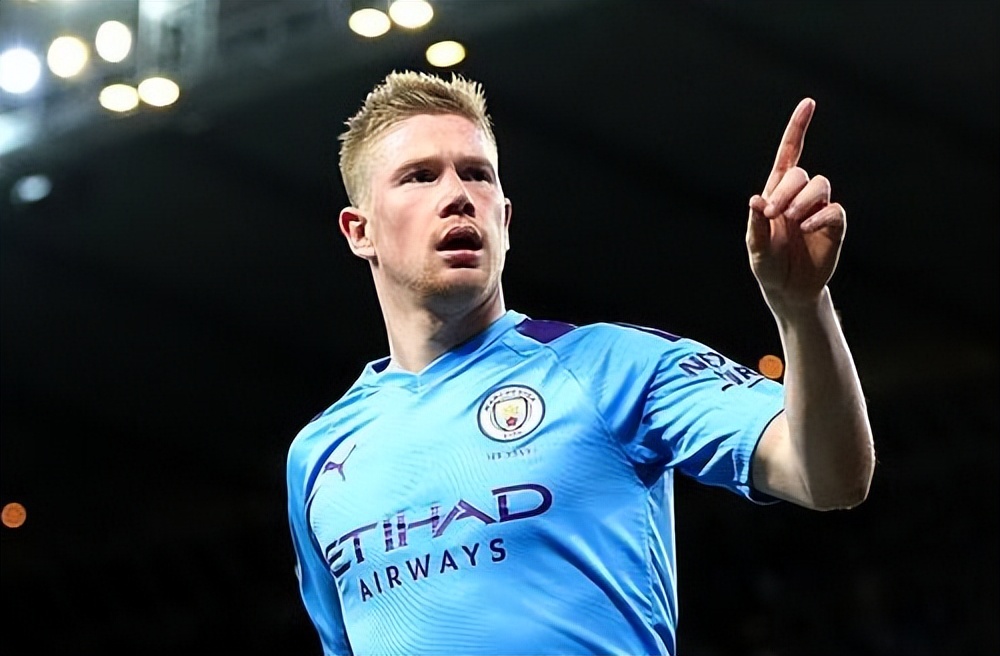 国米赛中年轻球员崛起，老将挣扎，球队面临转型与平衡挑战。