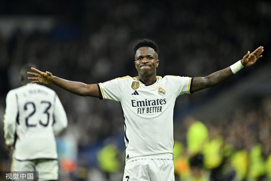 DO：莱比锡认为纽卡对谢什科的8000万欧报价还不够