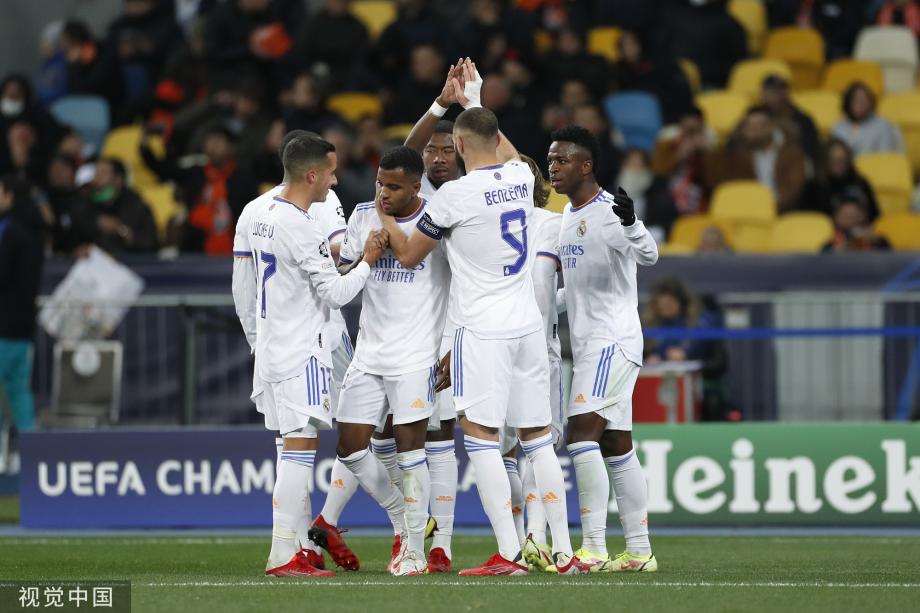 德甲战报：伯格1射1传，霍芬海姆3-0完胜奥格斯堡