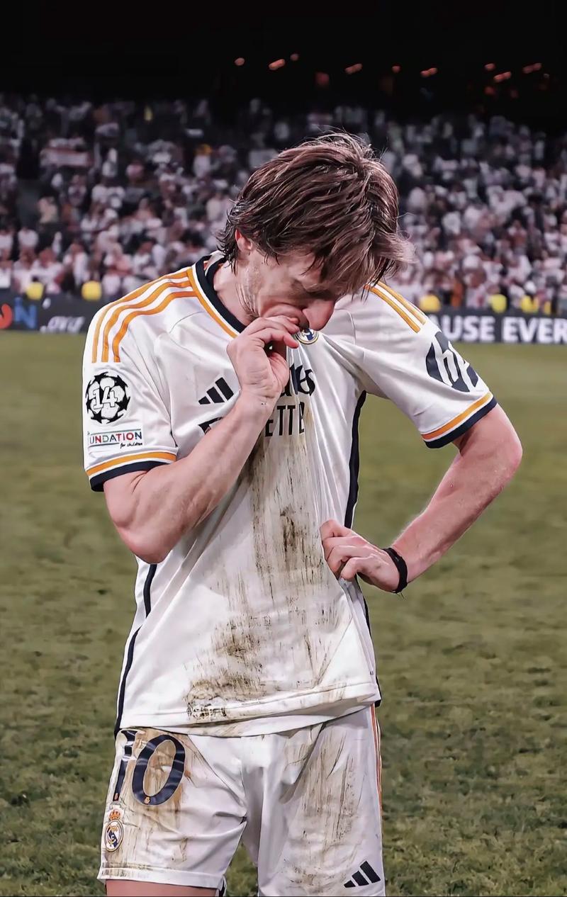 德转列本赛季五大联赛进球人数最多球队：巴黎14人进24球第1