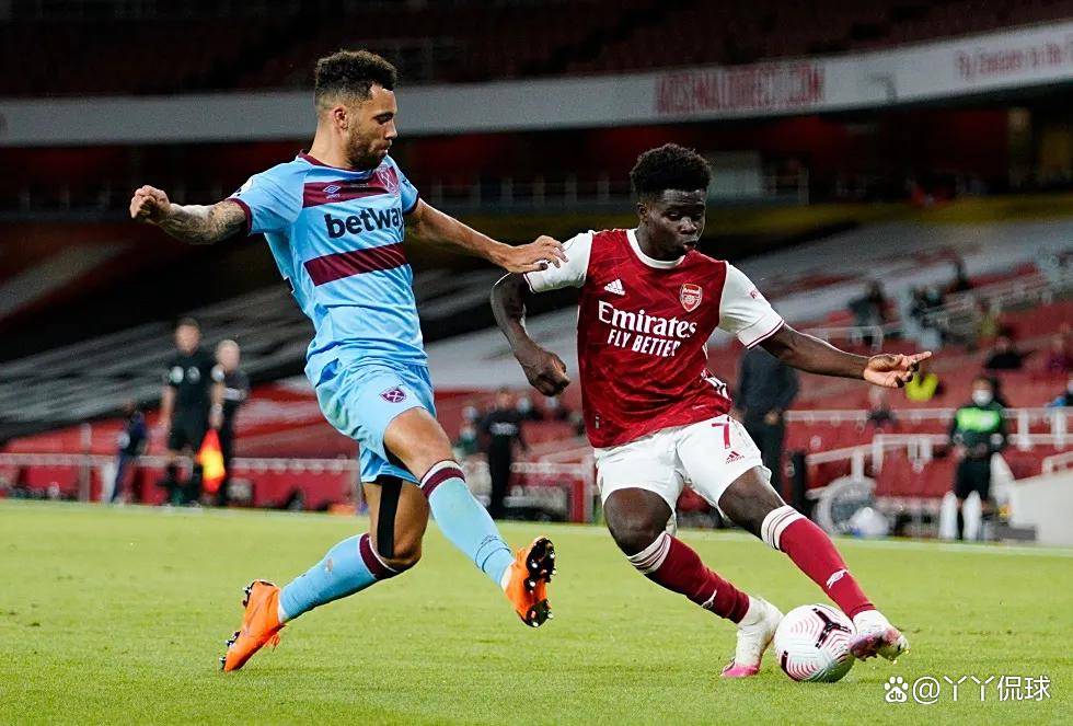 曼联客场险胜切尔西红魔重回榜首