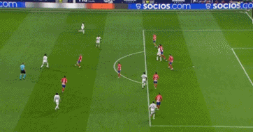 每体：巴萨仍在关注凯恩，等待他和拜仁的最终动向